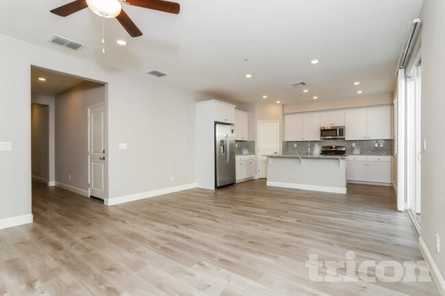 Foto del edificio - 2129 Comstock Ln