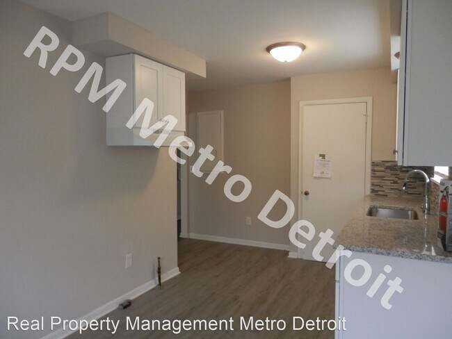 Building Photo - 3 br, 1 bath House - 20255 Griggs