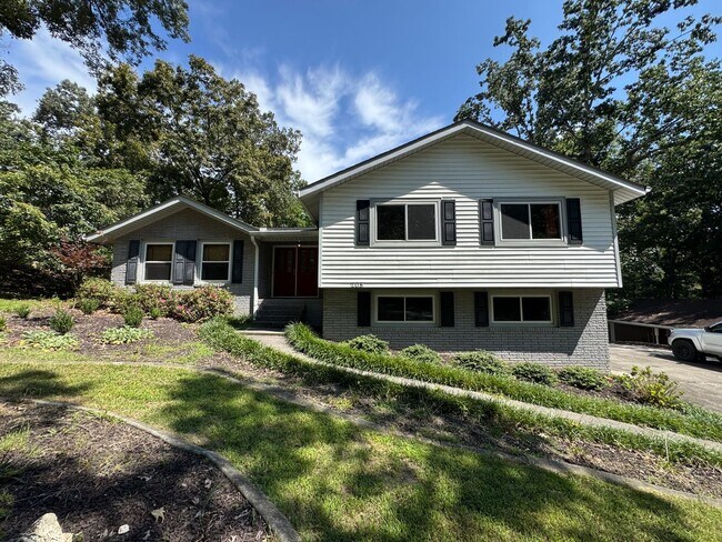 Foto del edificio - Spacious 3/2.5 House in Twickenham Estates...