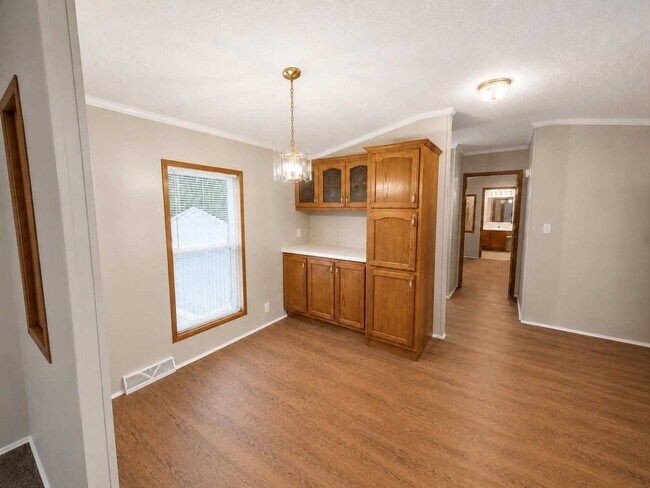 Building Photo - 3676 Willow Ct