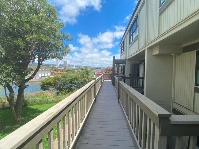 Building Photo - 310 Kamehameha Hwy