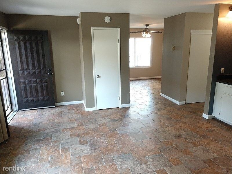 Foto principal - 2 br, 2 bath Condo - 4235 Asher Street