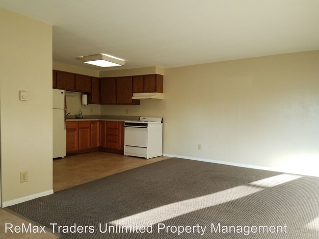 Foto del edificio - 4505 NE Scenic Dr
