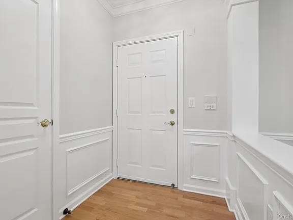 Building Photo - 28 N De Baun Ave