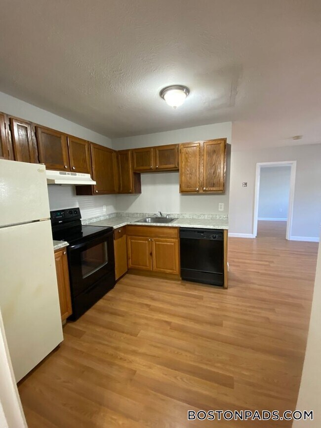 Building Photo - 8 Elko St