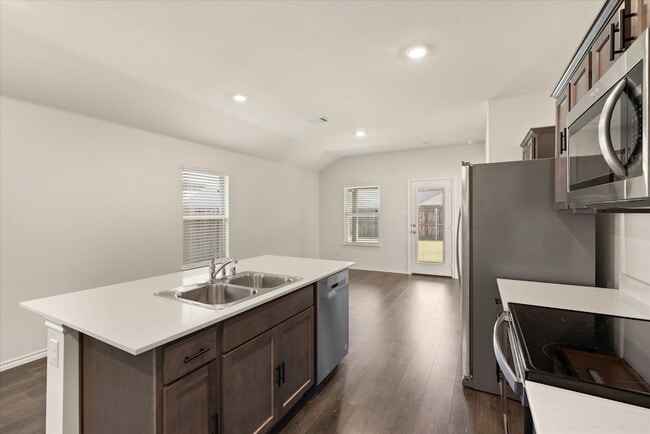 Building Photo - 3117 Pr Hl Grv