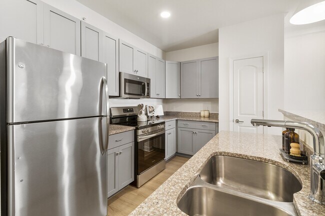 Building Photo - The Alexander