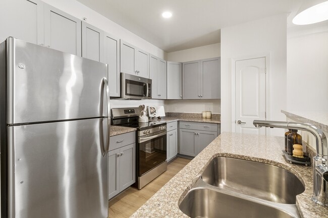 Building Photo - The Alexander