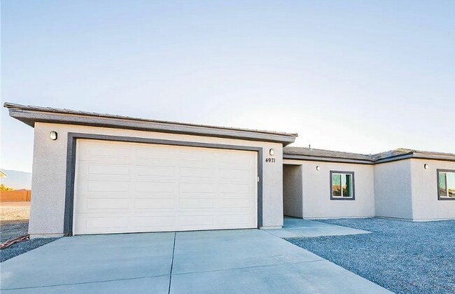 Foto del edificio - 2744 Mount Charleston Dr