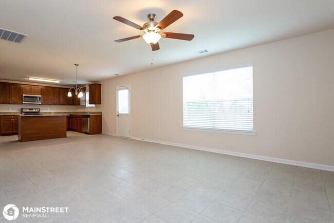 Building Photo - 2517 Queen Bee Drive, Columbia, TN 38401