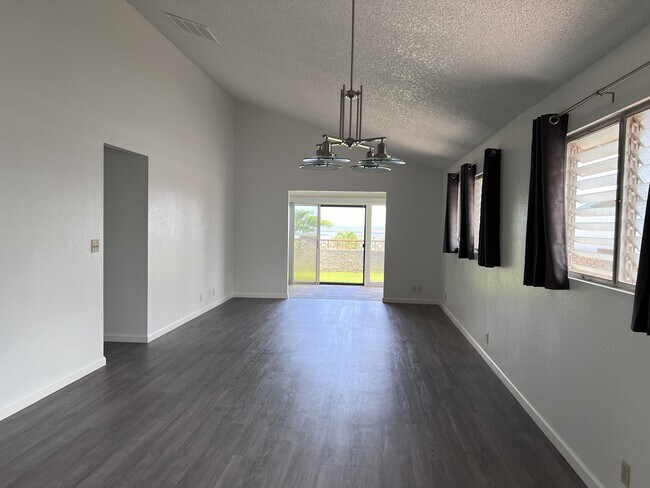 Foto del edificio - 94-693 Kamalo St