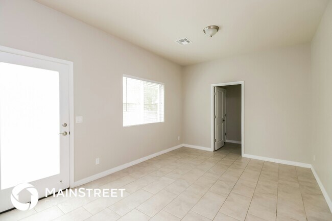 Foto del edificio - 2000 N 36th St