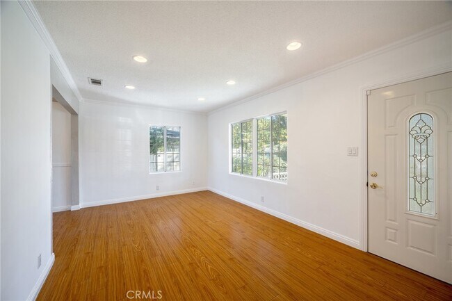 Building Photo - 10645 Mather Ave