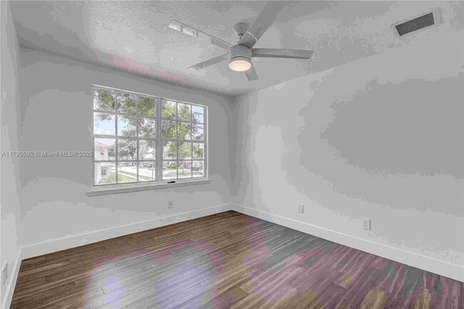Building Photo - 5050 Greenwich Preserve Ct