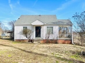 Building Photo - 110 S Rosewood