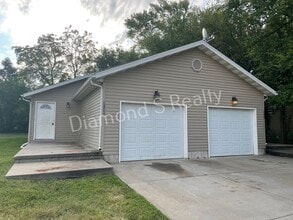 Building Photo - 1452 N Ethyl Ave