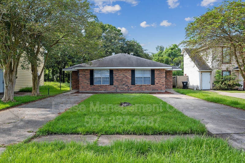 Foto del edificio - 7228 Warfield St