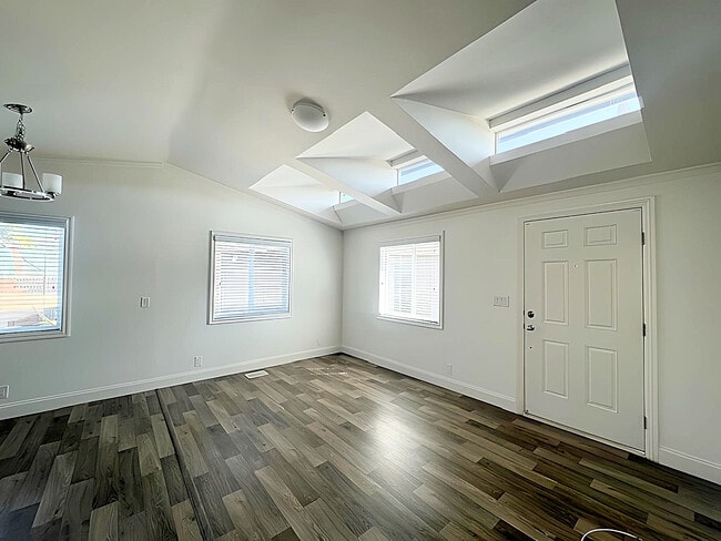 Building Photo - 8533 Kittyhawk Ave