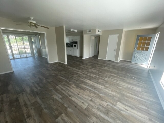 Foto del edificio - 26772 Sun City Blvd
