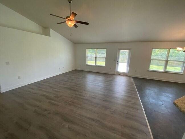 Foto del edificio - Gulf Breeze - Bay Ridge Park - 4 bedroom, 2 bathroom