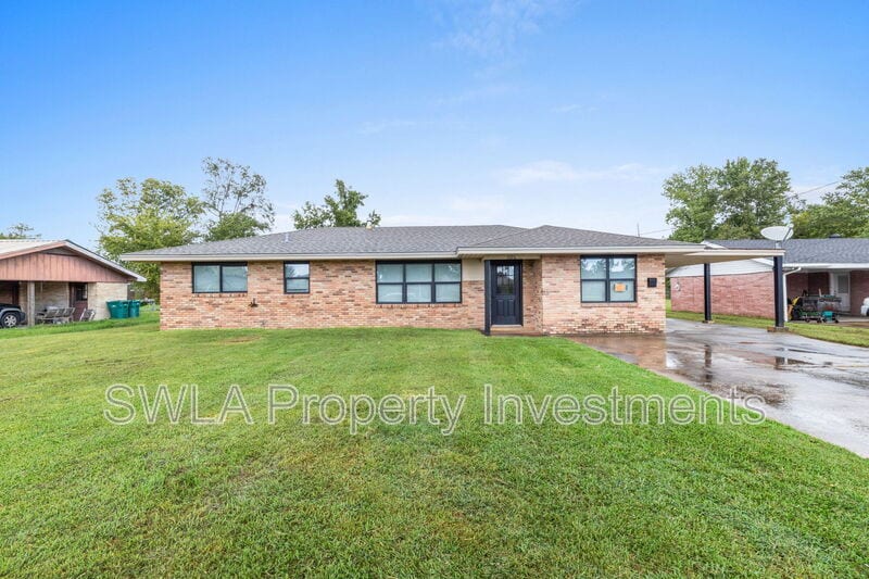 Primary Photo - 1026 Bee Tree St