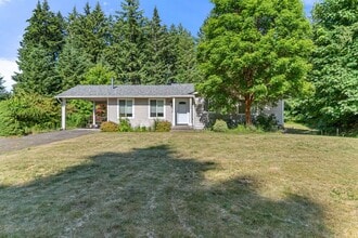 Building Photo - 11322 Skagit Dr SE