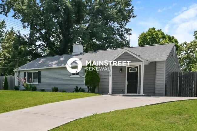 Building Photo - 3 Bedroom Pet-Friendly Home in Knoxville, TN with Main Street Renewal