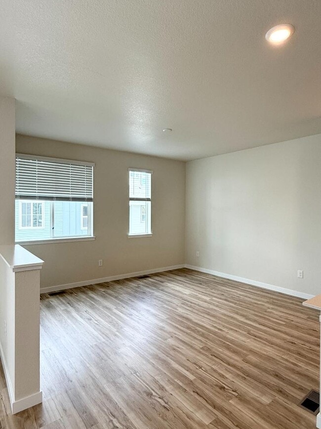 Building Photo - 14109 Deertrack Ln