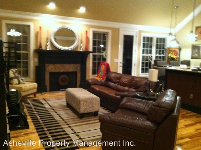 Foto del edificio - 26 Stone House Rd