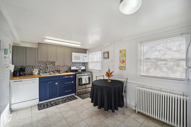 Foto del edificio - 2117 S Nelson St