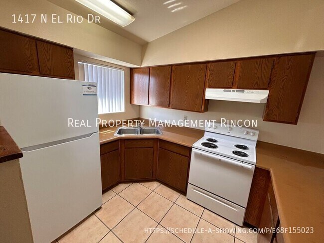 Foto del edificio - 1417 N El Rio Dr