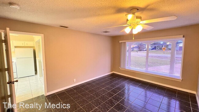 Building Photo - 3 br, 2 bath House - 3194 Mapleshade St.