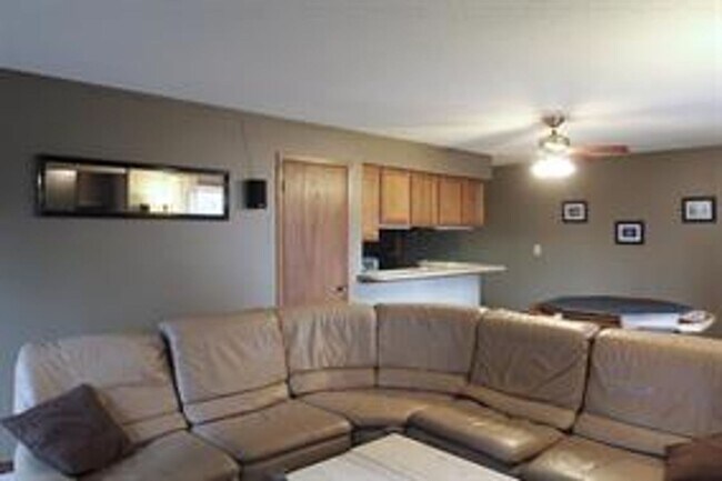 Foto del edificio - 2 Bedroom condo on the west side of Iowa City