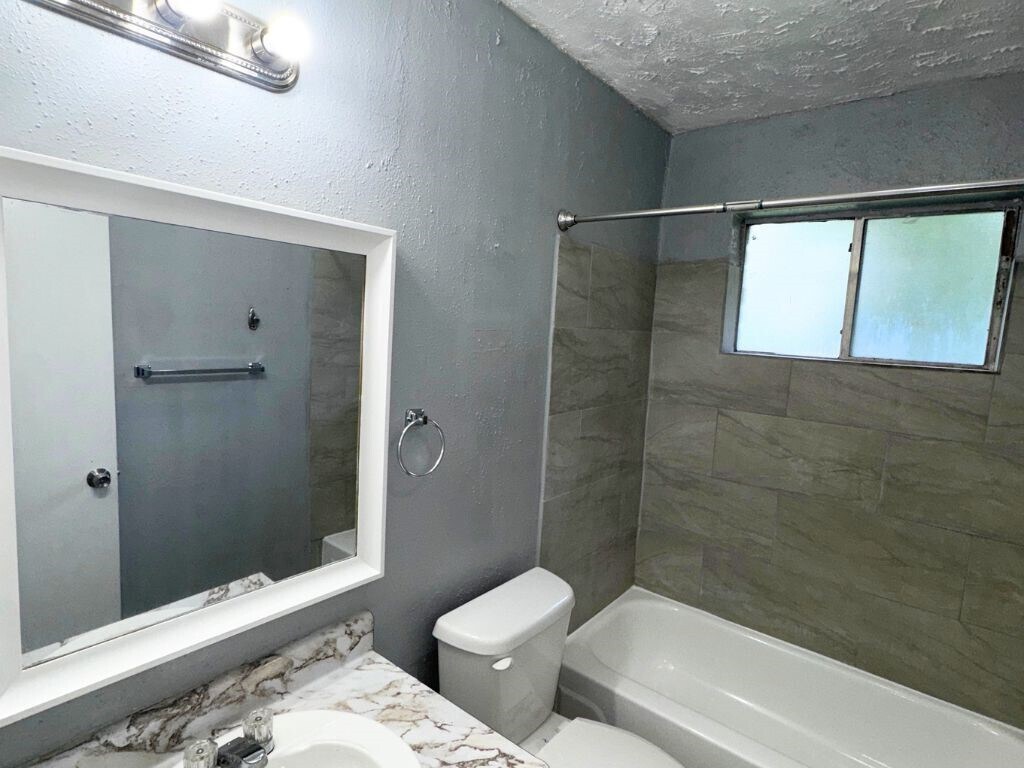 Building Photo - 4806 Ripple Creek Dr