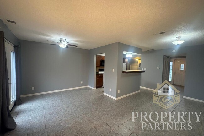 Foto del edificio - 92 Greenwood Trail N Dr