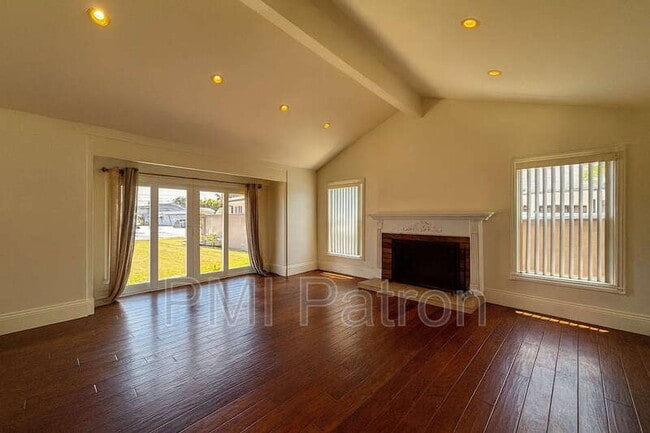 Foto del edificio - 11391 Davenport Rd