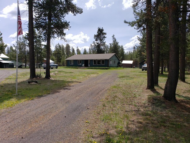 Building Photo - 16445 Wayne Dr