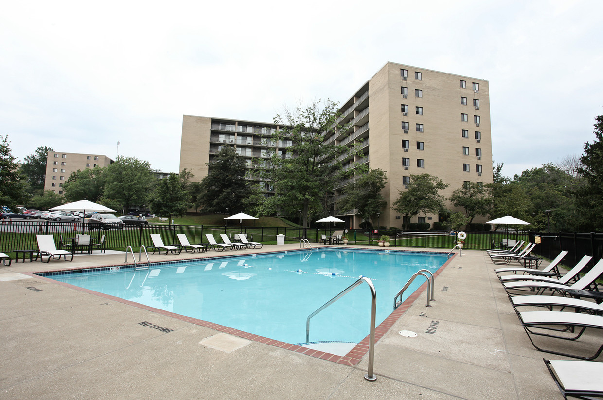 Hamilton House Apartments Mayfield Heights, OH