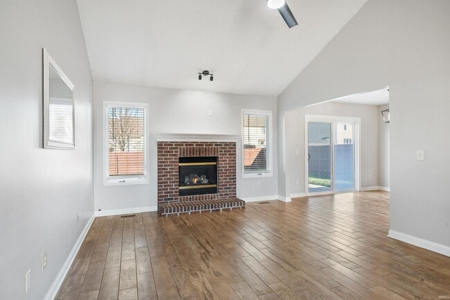 Building Photo - 15007 Knobcone Ct