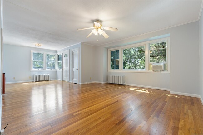 Photo - 3 Jo Anne St House