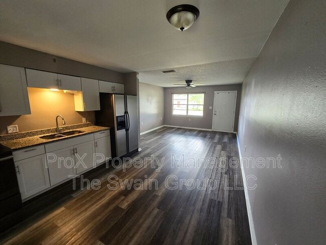 Building Photo - 3007 Reiter Dr