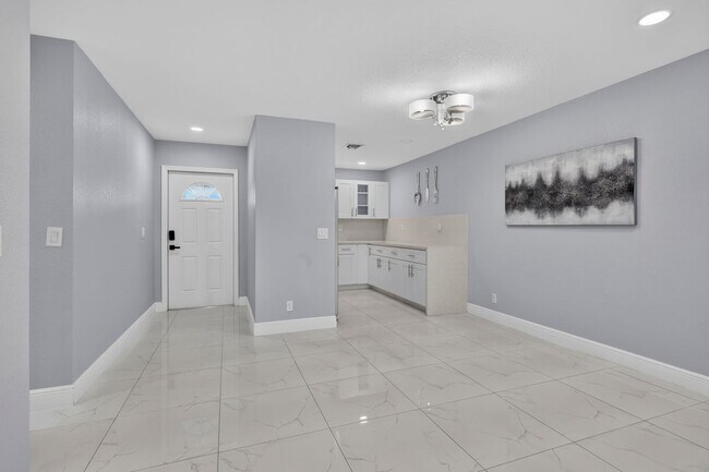 Foto del edificio - 2601 Crosley Dr W