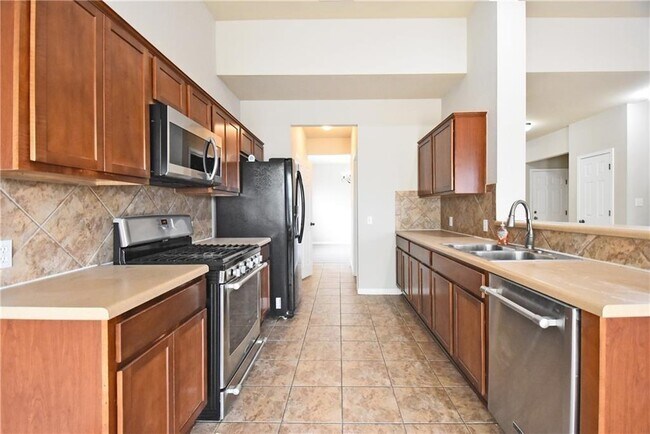 Building Photo - 1216 Willowbrook Dr