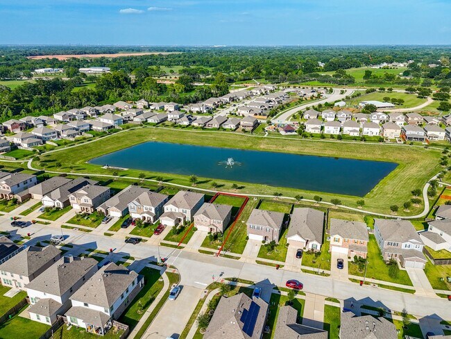 Foto del edificio - 4930 Lucky Fawn Ln