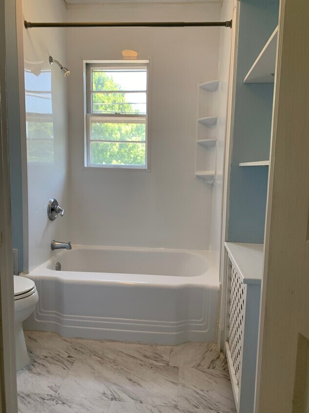 Primary Photo - 65 Bacon St