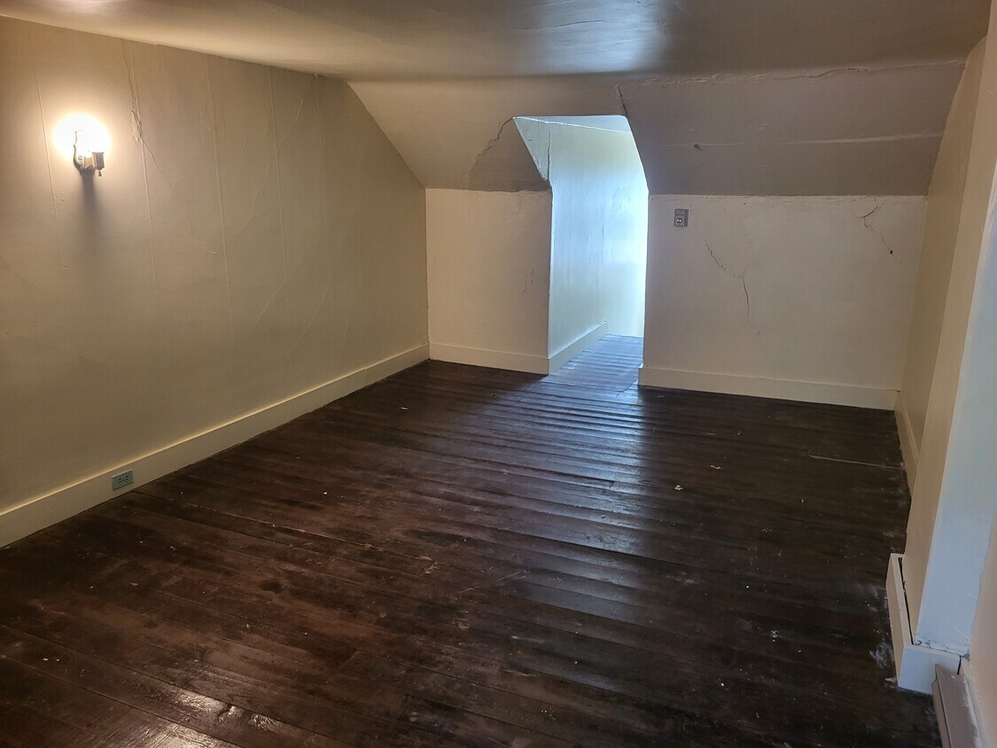 Foto principal - 1218 E Centre St