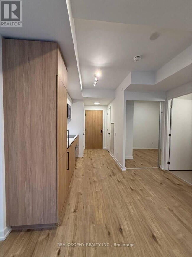 Building Photo - 35 Parliament St