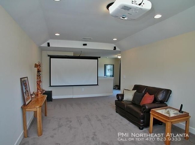 Foto del edificio - 3752 Golden Leaf Point SW