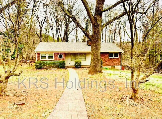 Building Photo - 7222 Richland Dr