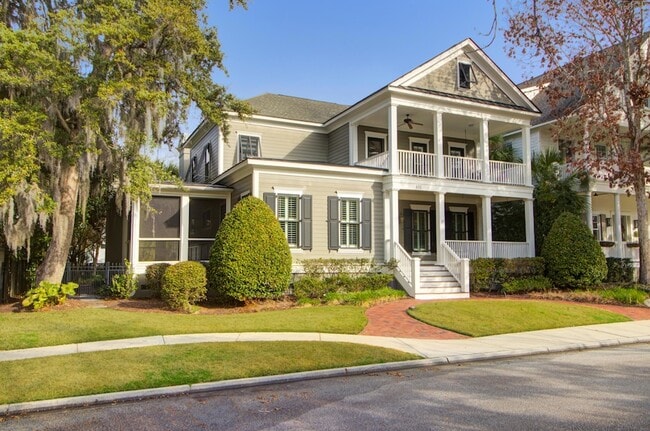 Photo - 612 Daggett St House